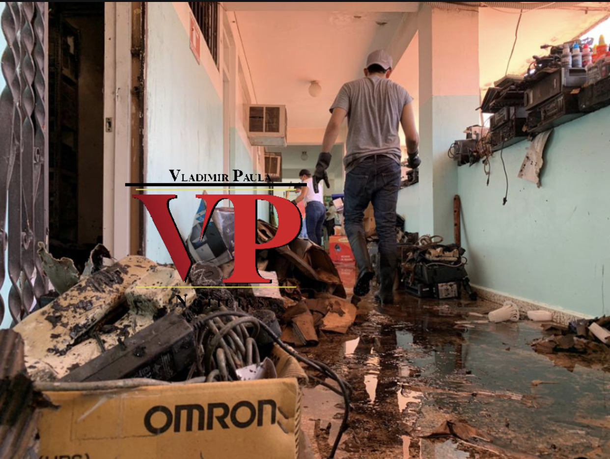 Incendio destruye equipos en área Informática y Tecnología Hospital San Vicente de Paúl SFM