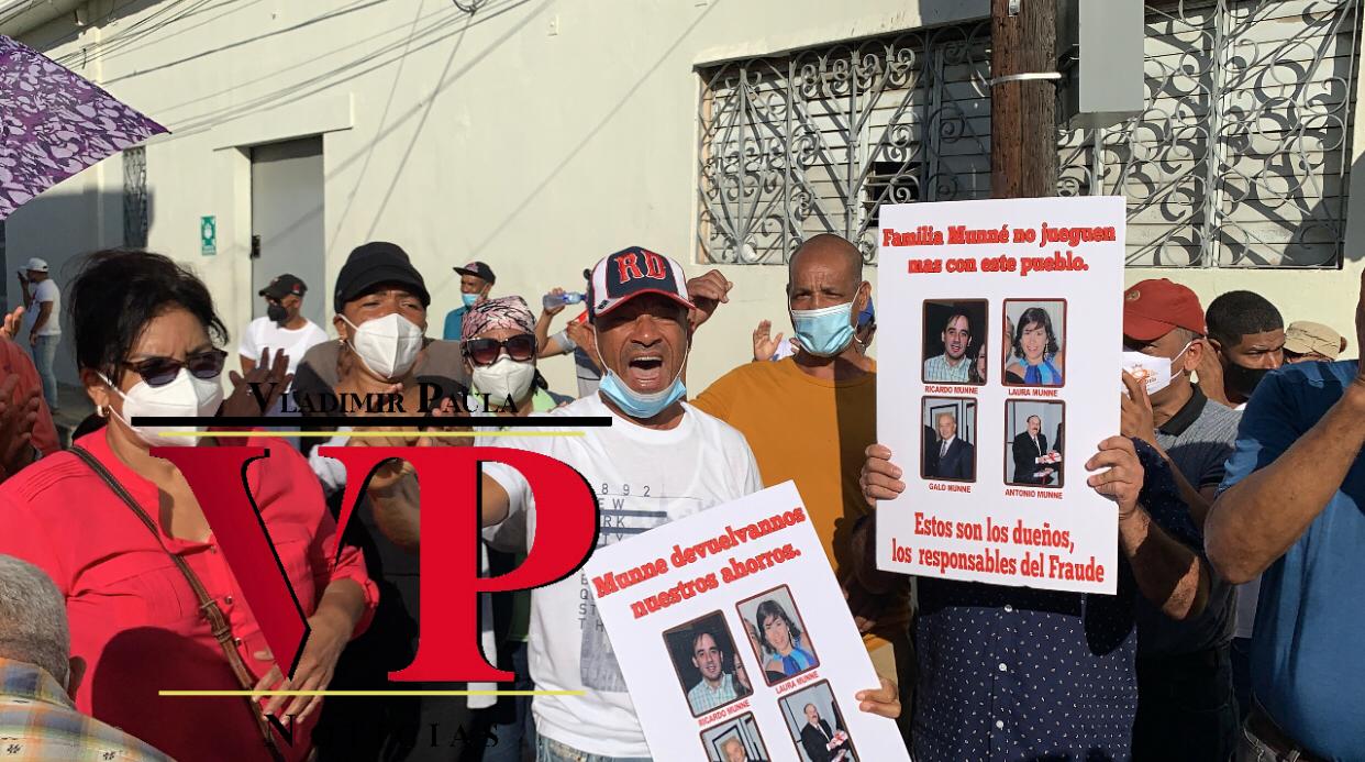 Afectados Caso MUNNE: Esta pandilla de ladrones han destrozado nuestras familias