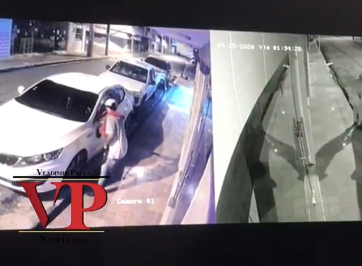 Denuncia rompen y roban espejo retrovisor de vehículo en SFM