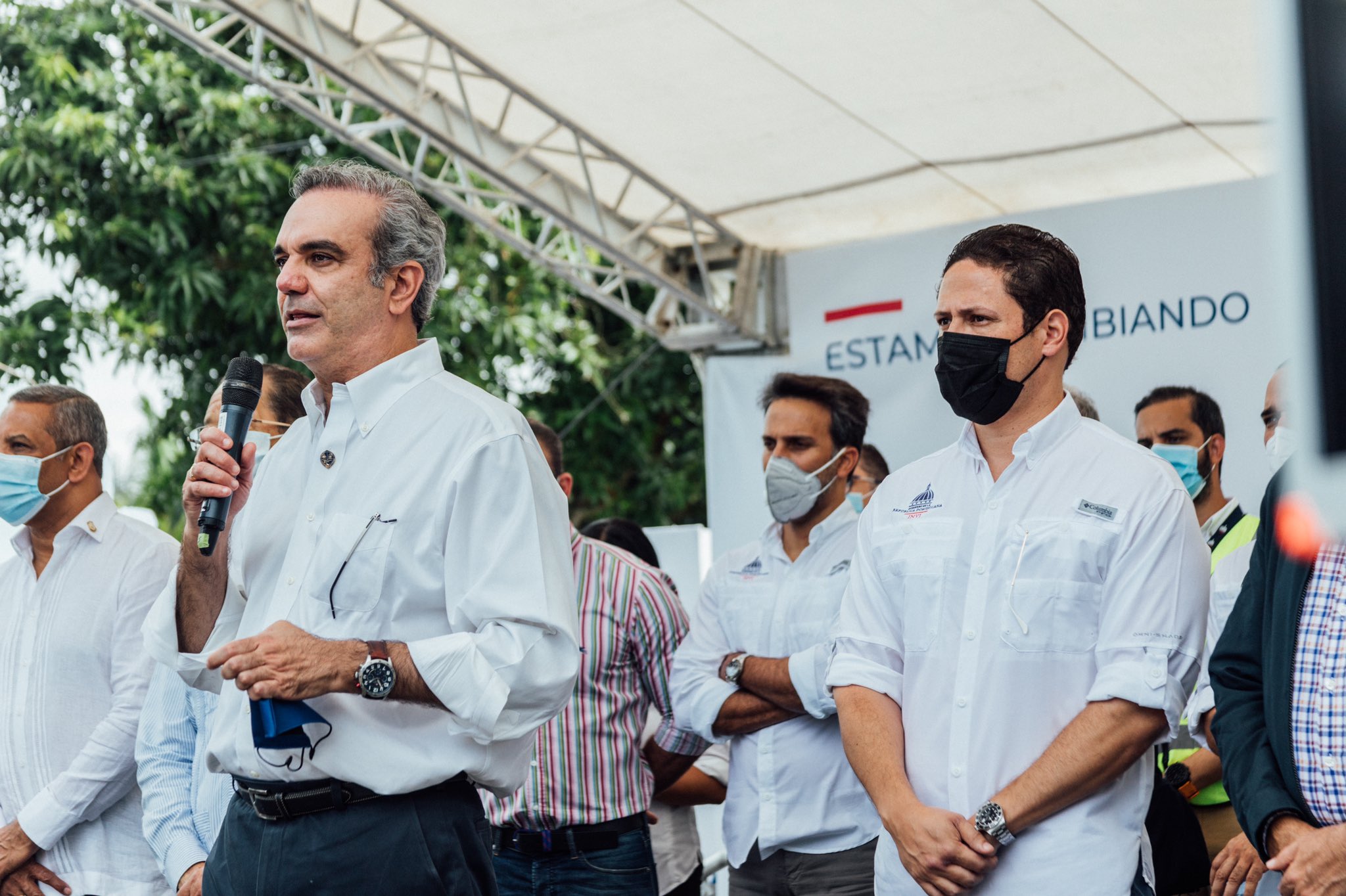 Con entrega de viviendas Luis Abinader culmina visita de dos días en SFM