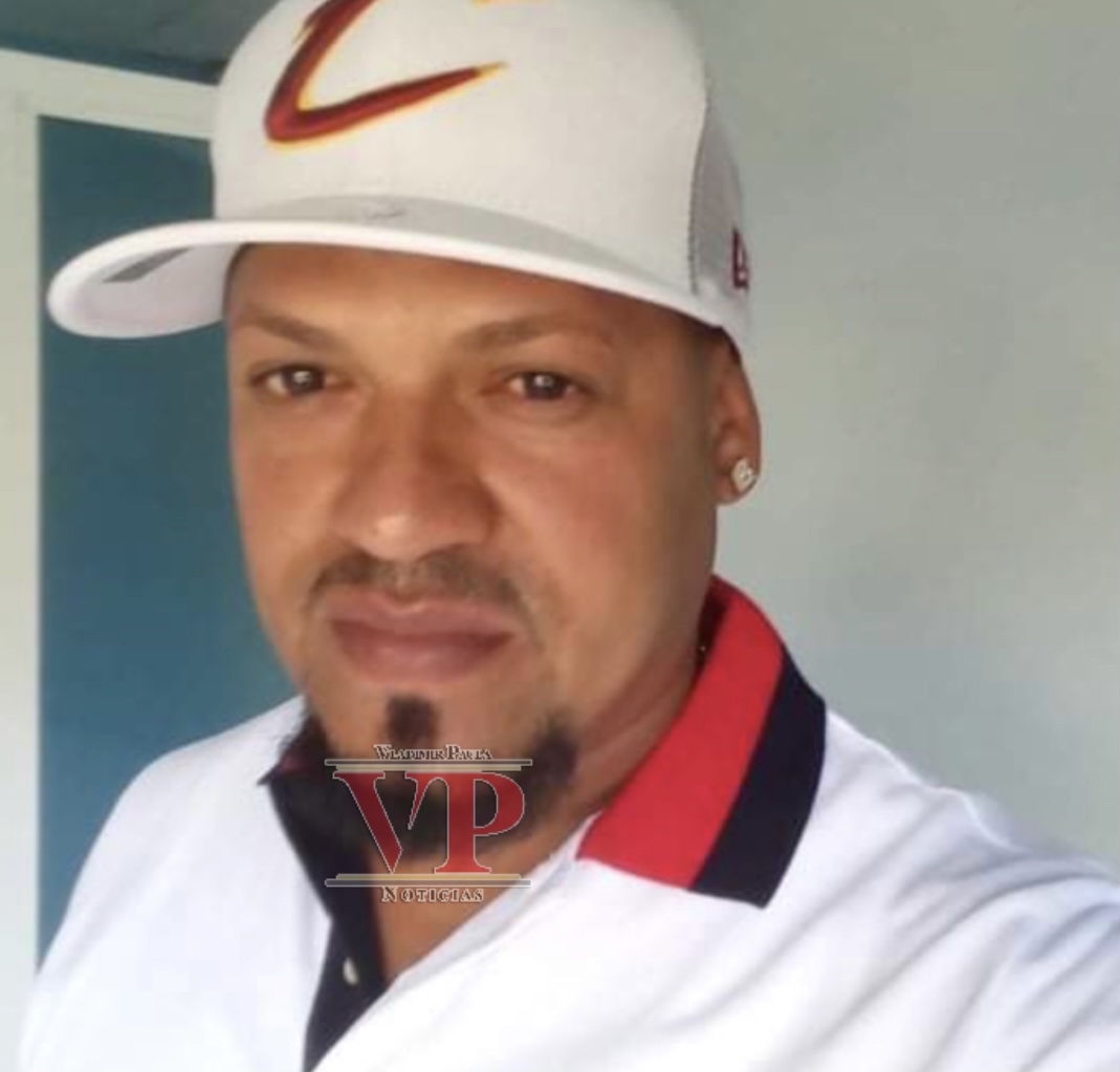 Joven muere al impactar su motocicleta con un carro en carretera SFM-Pimentel