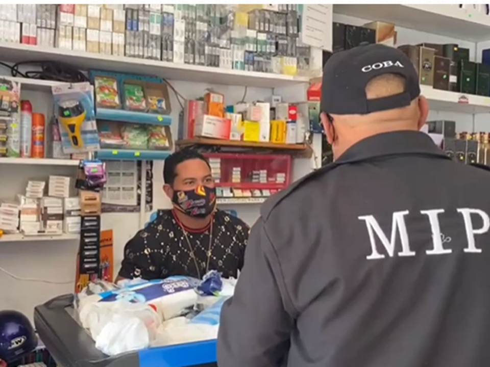 Cierran varios negocios por vender alcohol durante Semana Santa en Samaná