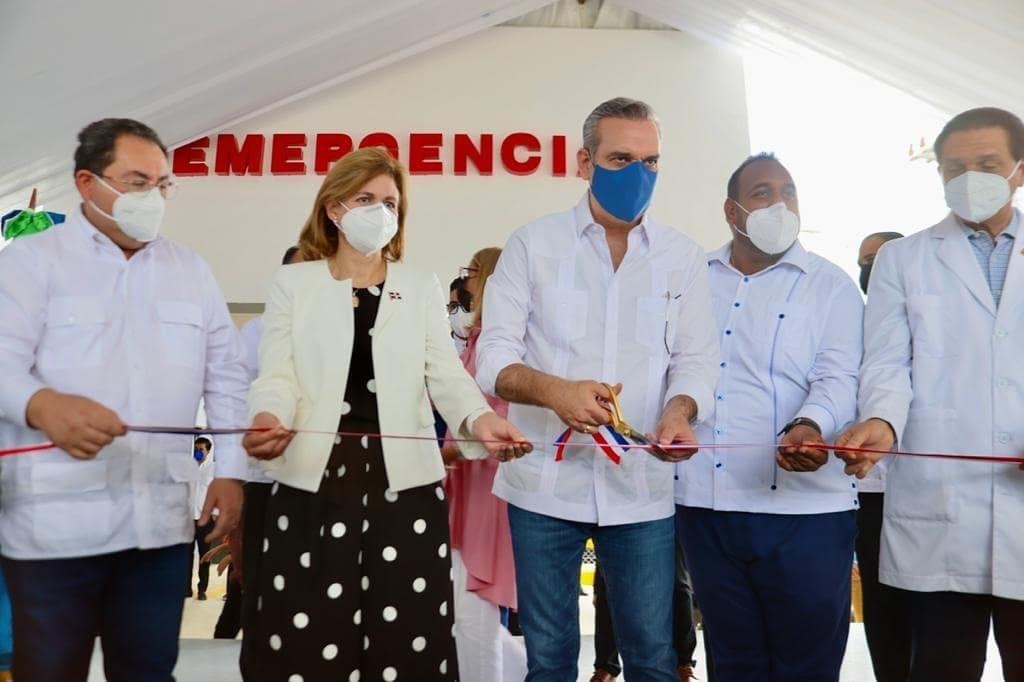 Abinader inaugura Emergencia del Hospital Felipe J. Achécar en Pimentel