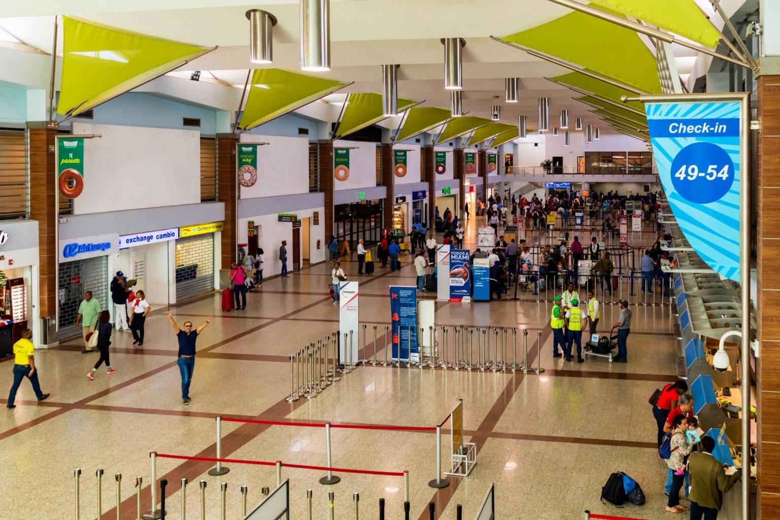 EEUU recomienda a sus ciudadanos no viajar a República Dominicana por “alto nivel de COVID-19”