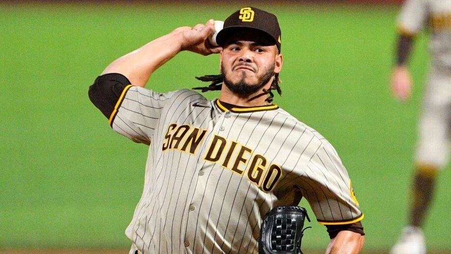 Dinelson Lamet abandona salida debut de la temporada con molestias en brazo de lanzar