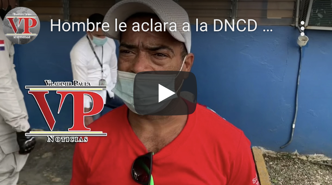 Hombre le aclara a la DNCD que él no huele pero si fuma marihuana, pide le devuelvan sus pertenencias