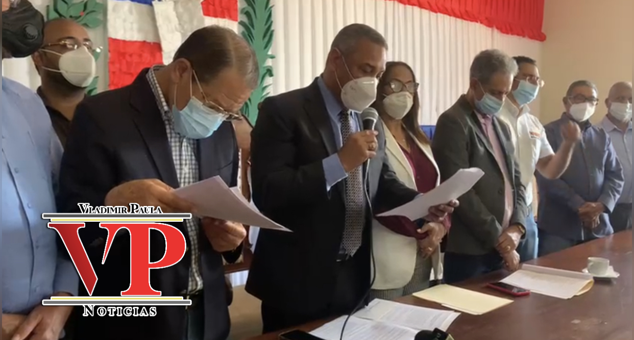 Autoridades y Colectivo de Organizaciones Populares firman acuerdo para inicio de obras en SFM