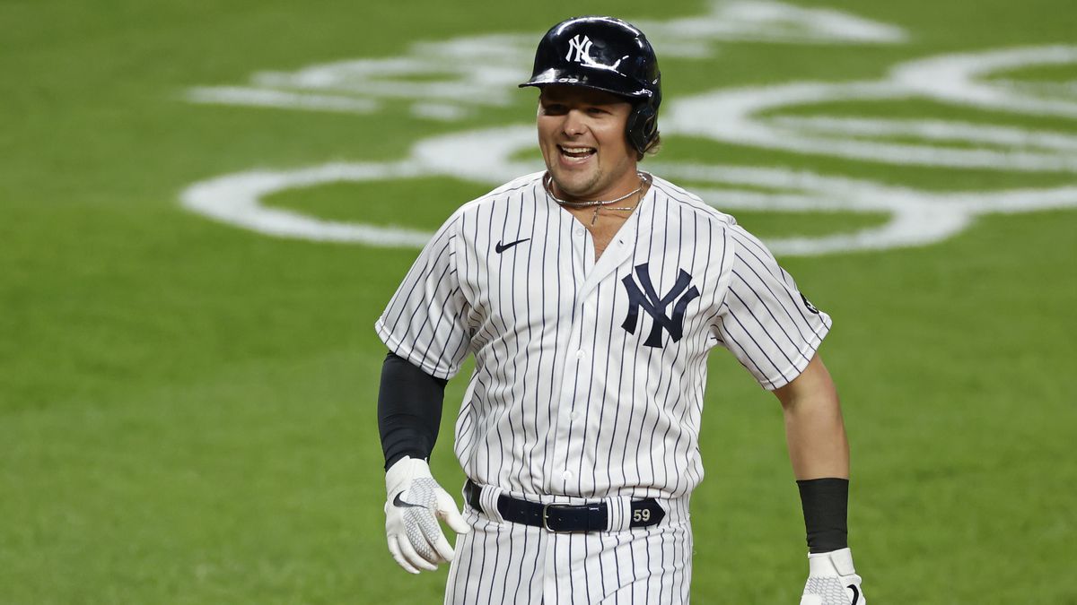 Luke Voit remolca 4 y vuelve a conducir a los Yankees