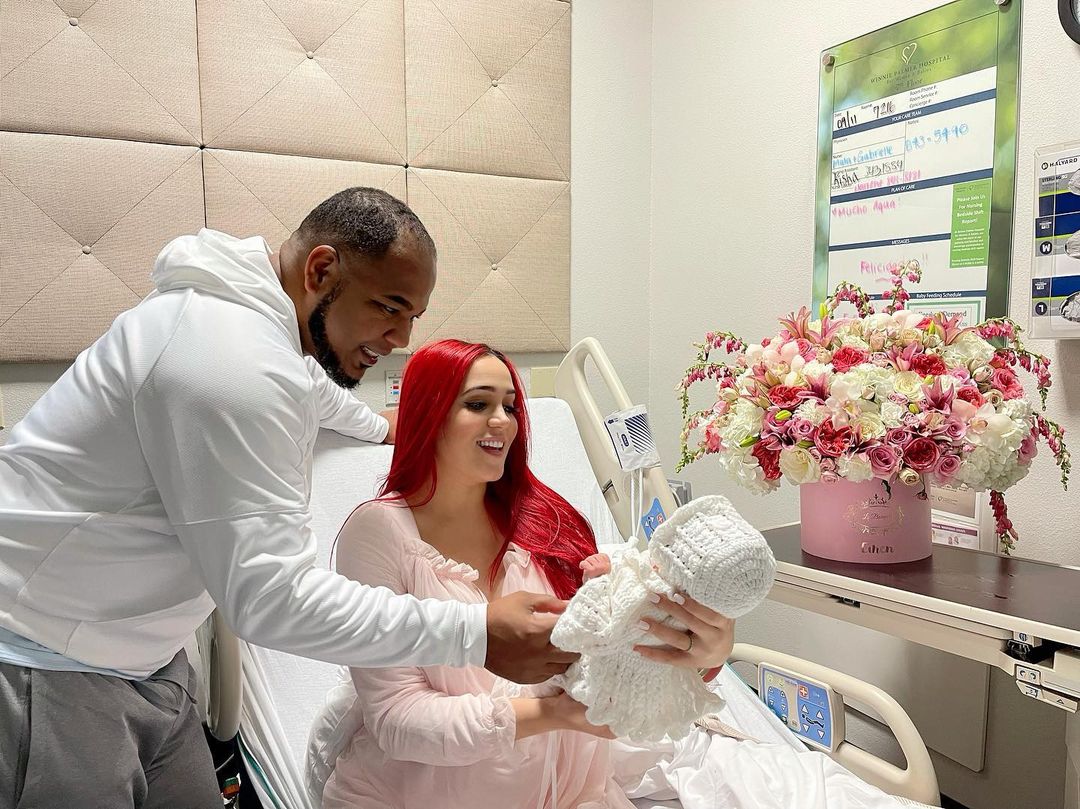 Karen Yapoort y Edwin Encarnación padres  por segunda vez