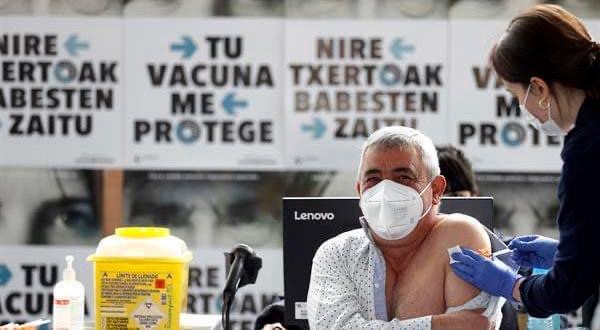 La pandemia podría estar controlada en marzo de 2022, según directiva de la OMS