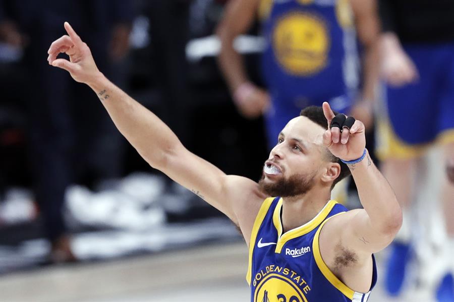 Los Warriors tumban a unos “nuevos” Lakers sin química