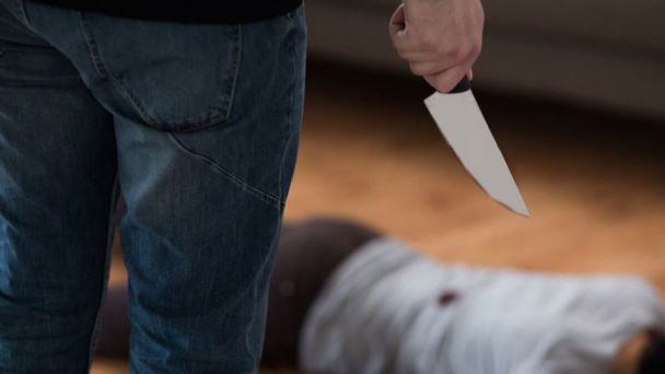 Hieren hombre a puñaladas en SFM.