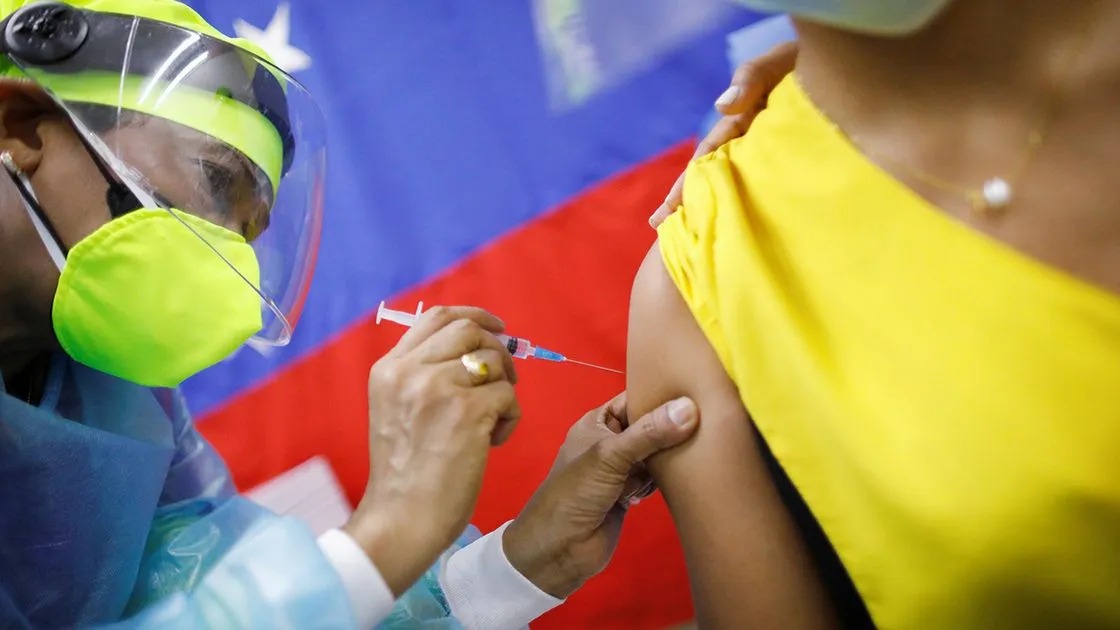 Venezuela aplicará vacunación anticovid de refuerzo en 2022