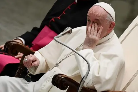 El papa expresa su «vergüenza» por incapacidad de la Iglesia en casos abusos