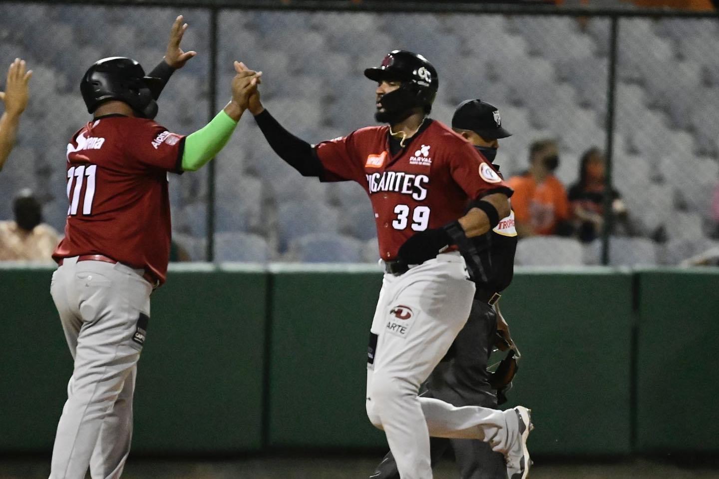 Gigantes vencen a los Toros, Juan Francisco conecta jonrón
