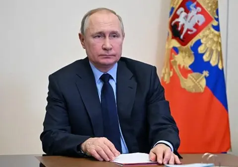 Putin ve como «especulación provocativa» la sospecha de que Rusia prepare invasión de Ucrania