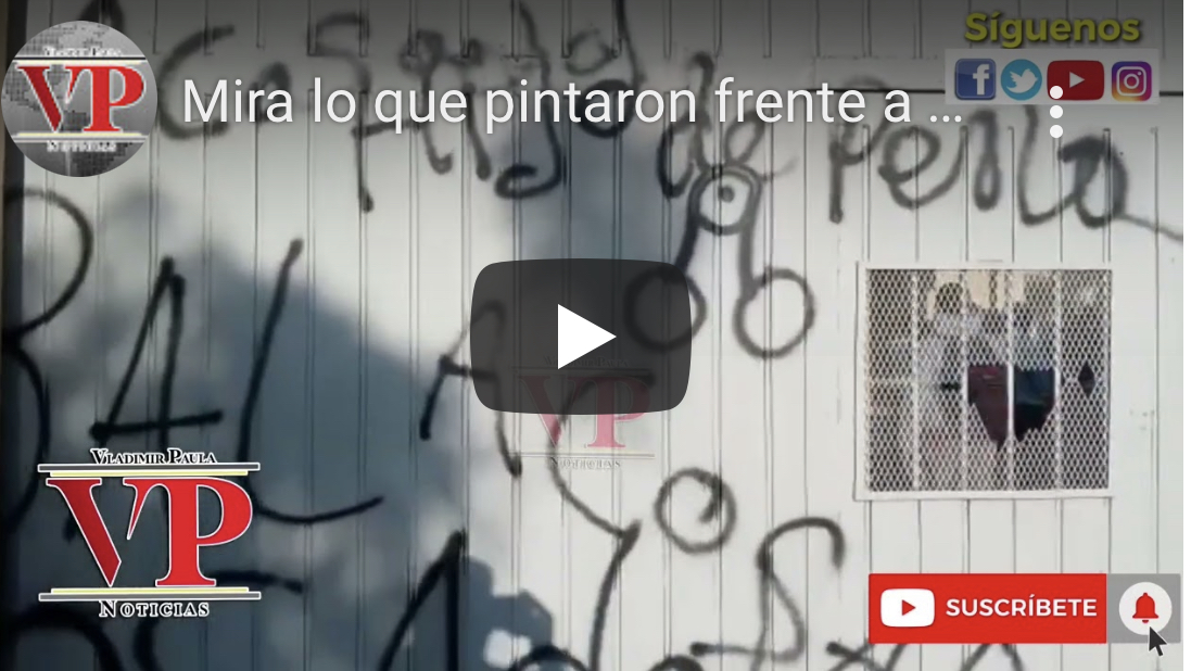 “Aníbal acosador, hijo de perra, te va si o si” grafiti frente a liceo de Tenares