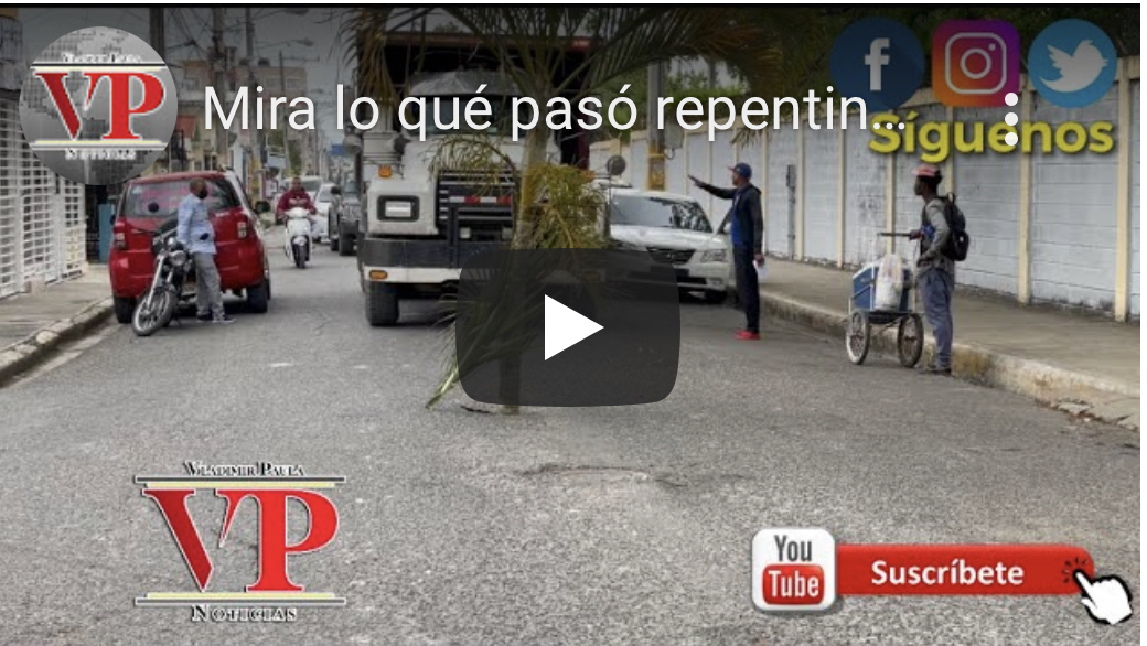 ¡Pánico! Se abre enorme hoyo en calle frente a escuela Padre Brea de SFM