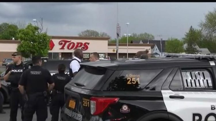 Tiroteo en un supermercado de Buffalo deja diez muertos