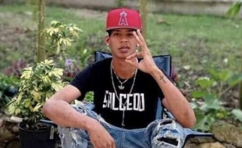 Muere joven que resultó herido en un tiroteo en Salcedo