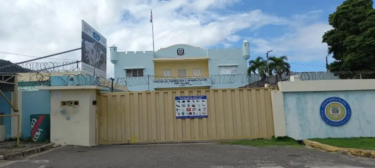 Arma con que mataron a recluso en Puerto Plata la lanzaron de la calle