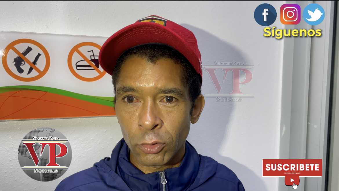 Hombre defiende su esposa sobre acusación de robar celular en Pontón La Peña