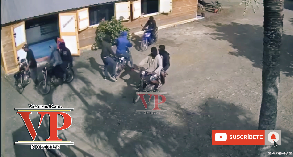 8 encapuchados asaltan negocio en Hatillo SFM y se llevan dos quesos