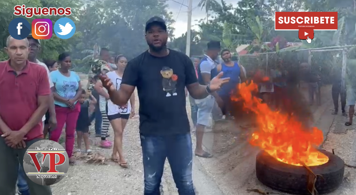 Pelotero Hanser Alberto pide arreglo de caminos  vecinales en comunidad Los Cajuiles de Güiza SFM