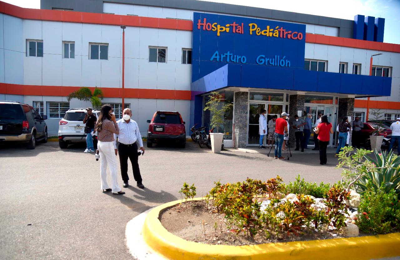 Sigue grave niño afectado de dengue ingresado en hospital de Santiago