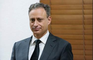 Jean Alain podrá ejercer como abogado dos días a la semana