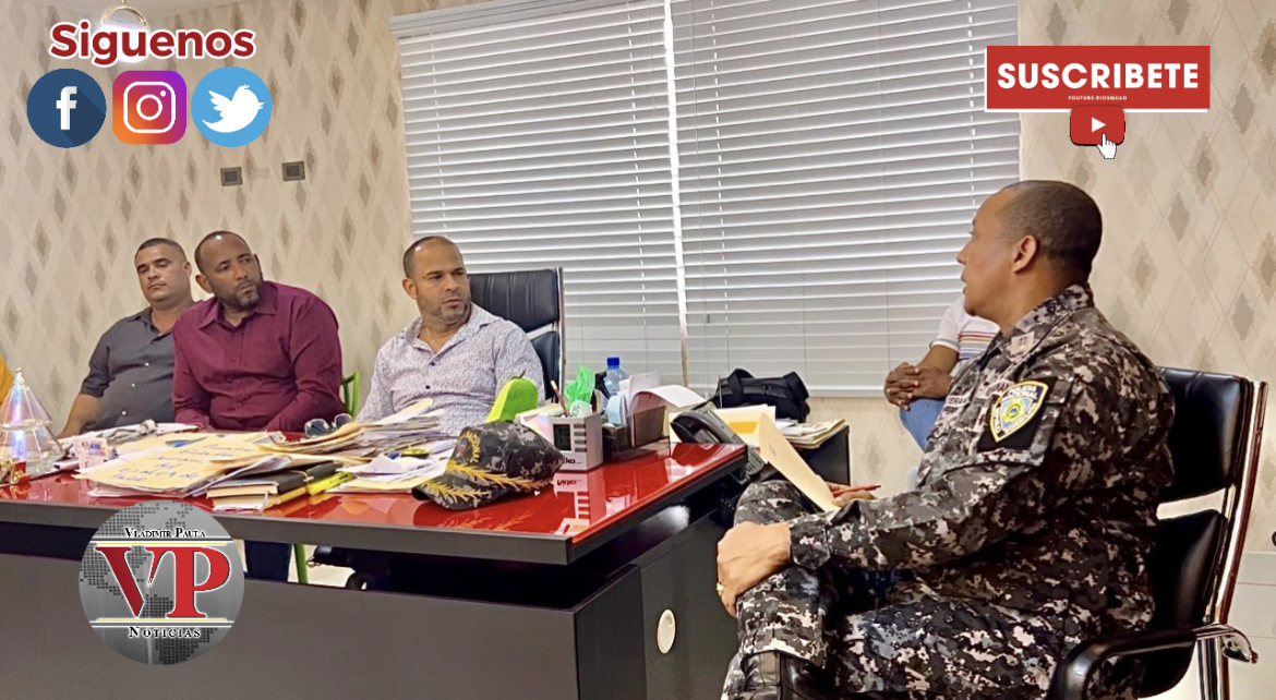 General PN. se reúne con convocantes a paro en Villa Riva; mantienen llamado