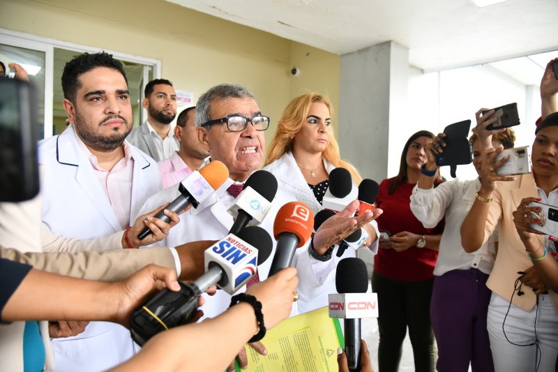 Senén Caba dice que se “están muriendo personas a dos manos” por dengue