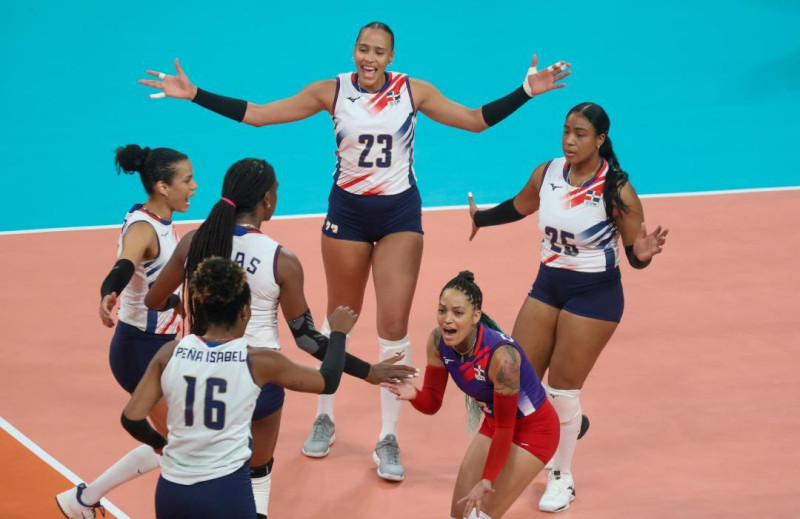 Las Reinas barren a Chile en inicio voleibol Panam Chile