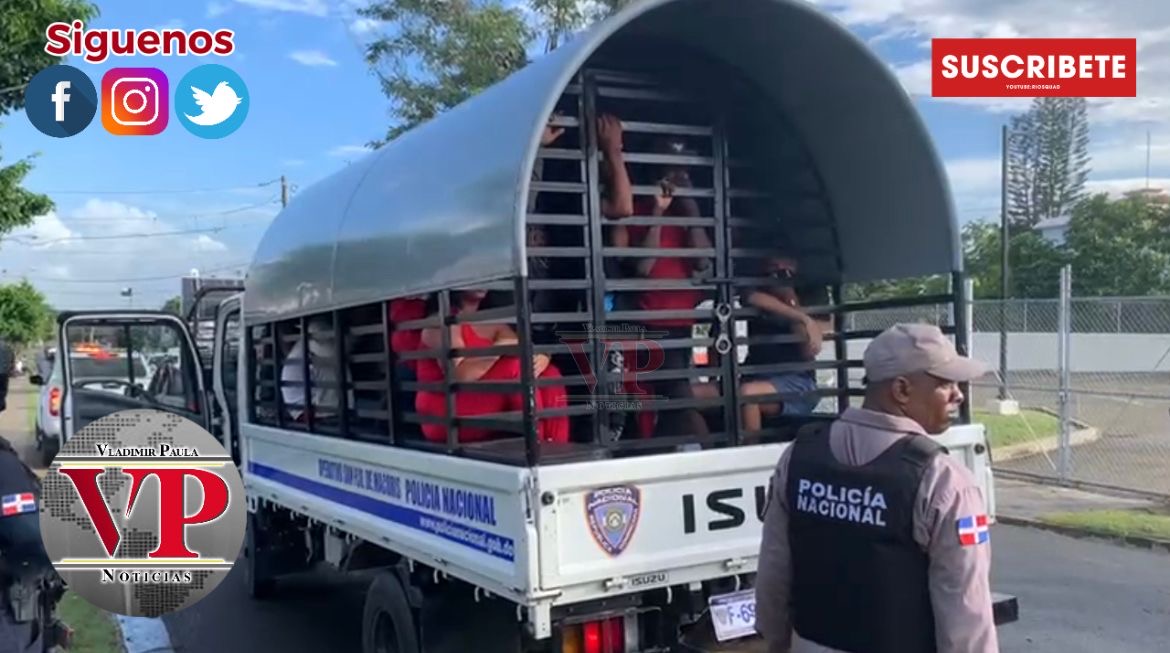 Policía impide caravana del Colectivo en SFM; apresan múltiples personas