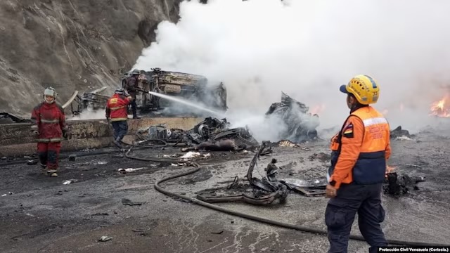 Tragedia en Venezuela: Accidente múltiple en autopista deja un saldo de 16 muertos