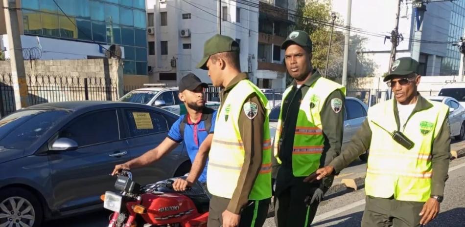 COE reporta 4,109 motociclistas han sido multados por transitar sin casco protector en Semana Santa