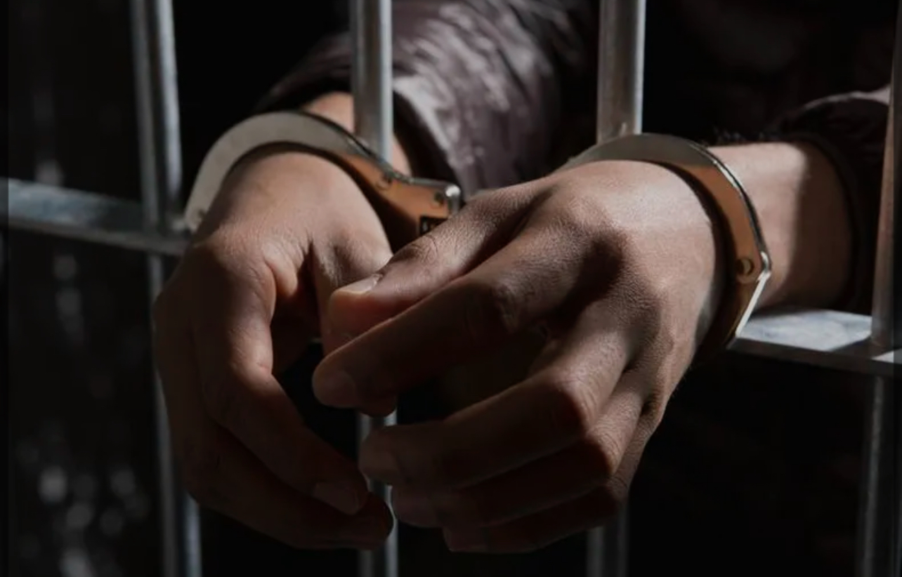 Condenan a 20 años hombre que violó menor tras conocerlo por redes sociales