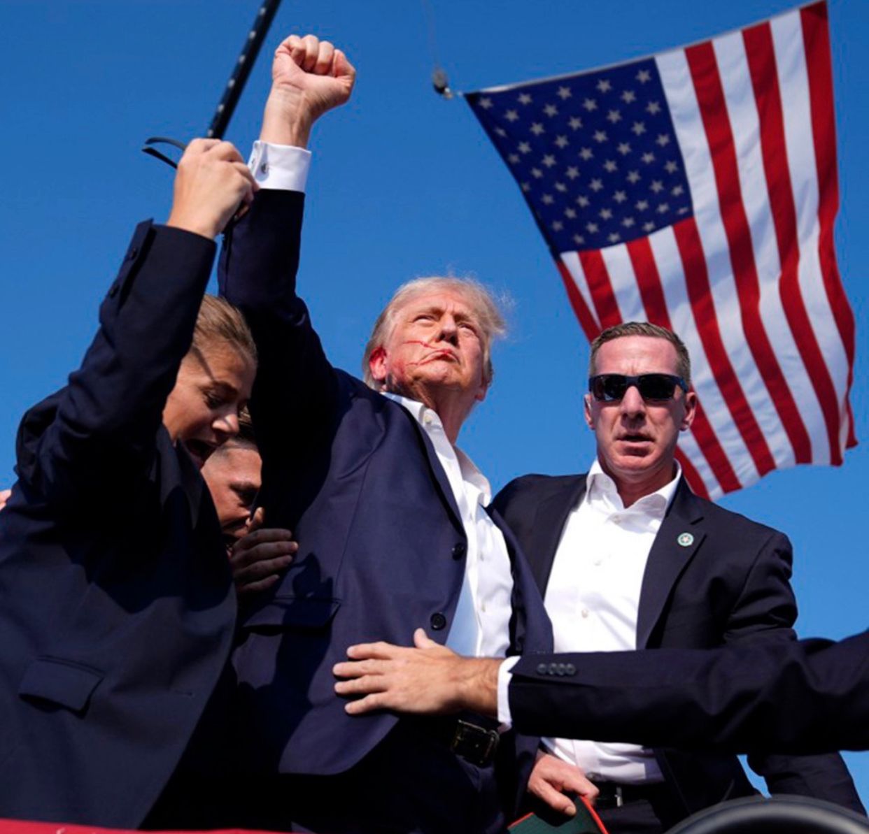 Comité de Trump confirma se encuentra bien y recibiendo atenciones en un centro de salud