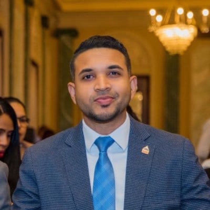 Abinader nombra a Carlos Valdez como nuevo ministro de la Juventud