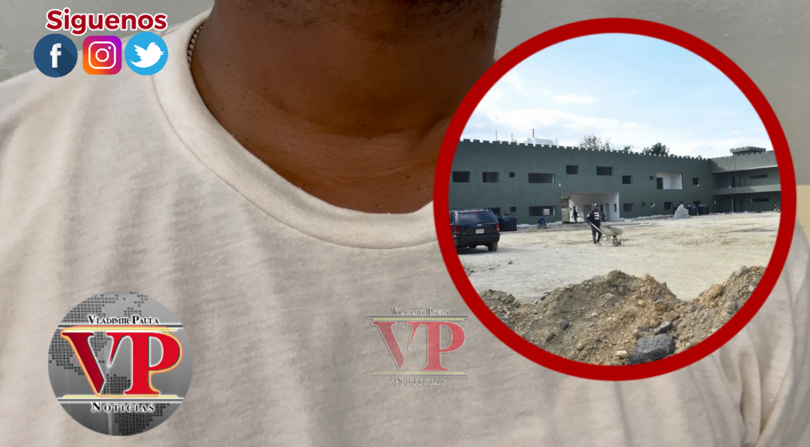Hombre denuncia le robaron su motocicleta en la construcción de nueva fortaleza en SFM