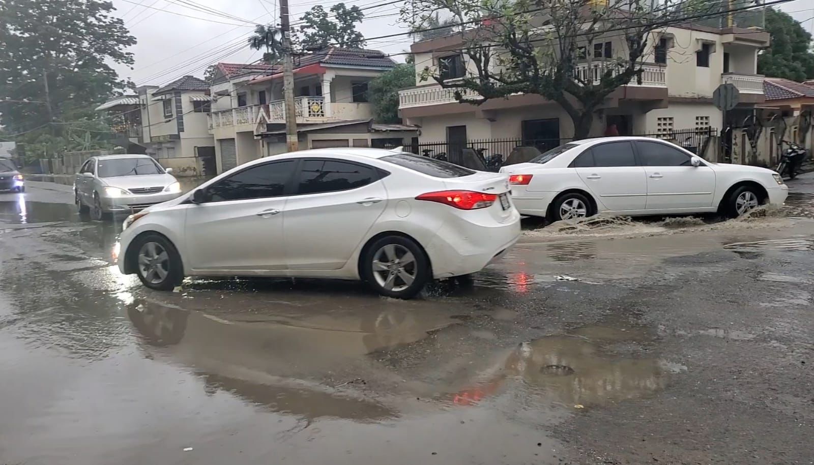 “El charco de la muerte”, un peligro latente en la carretera Tenares-San Francisco de Macorís