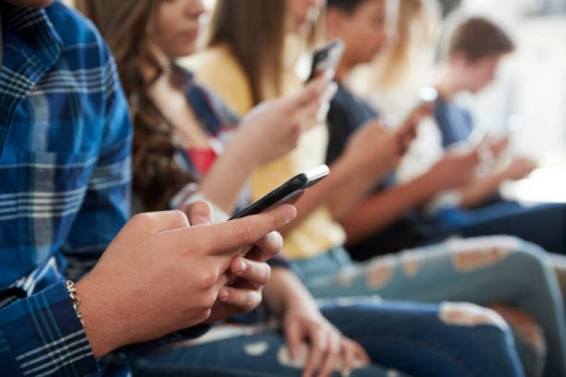¡Alarmante! Menores usan apps de citas y comparten desnudos