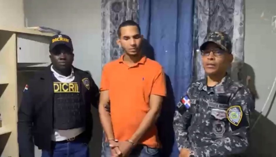 Se entrega hombre acusado de cortar mano a cuñado y herir expareja en Monte Plata