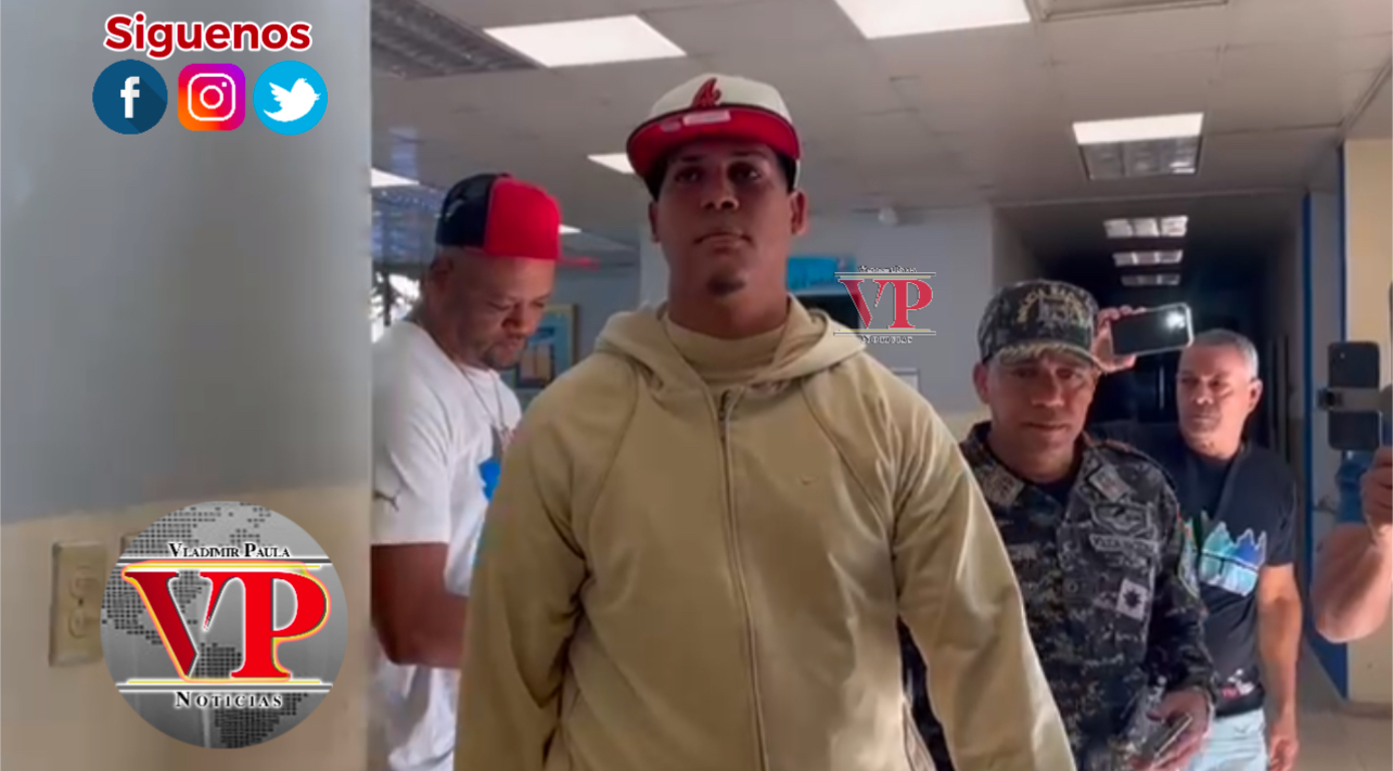 Se entrega joven era buscado por la policía en SFM