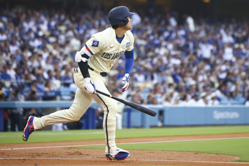 Ohtani da dos H4, Teoscar uno y los Dodgers derrotan Gigantes
