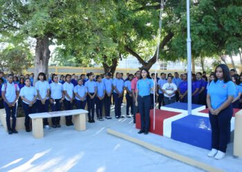 Ministerio de Educación reinicia la docencia en el renovado Politécnico Manuel María Castillo