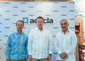 MIVHED presenta a desarrolladores y constructores de La Altagracia avances del proceso de modernización de la permisología