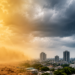 Calor intenso, polvo del Sahara y lluvias aisladas marcarán las condiciones del tiempo este viernes