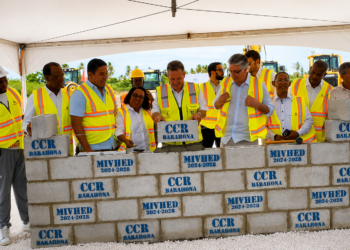 Ministerio de Vivienda inicia construcción de centro de corrección en Barahona
