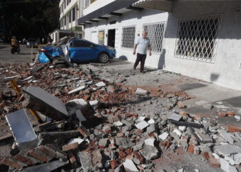 Sube a 169 el número de fallecidos por el terremoto en Colombia
